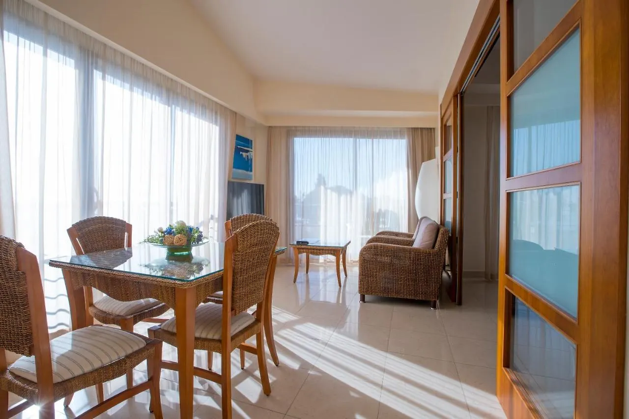 Hotel Miami Mar Sant Carles De La Rapita 4*,
